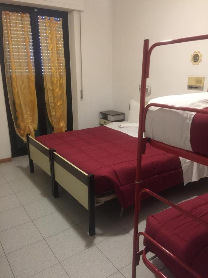 Hotel Sestriere К'янчіано-Терме Екстер'єр фото